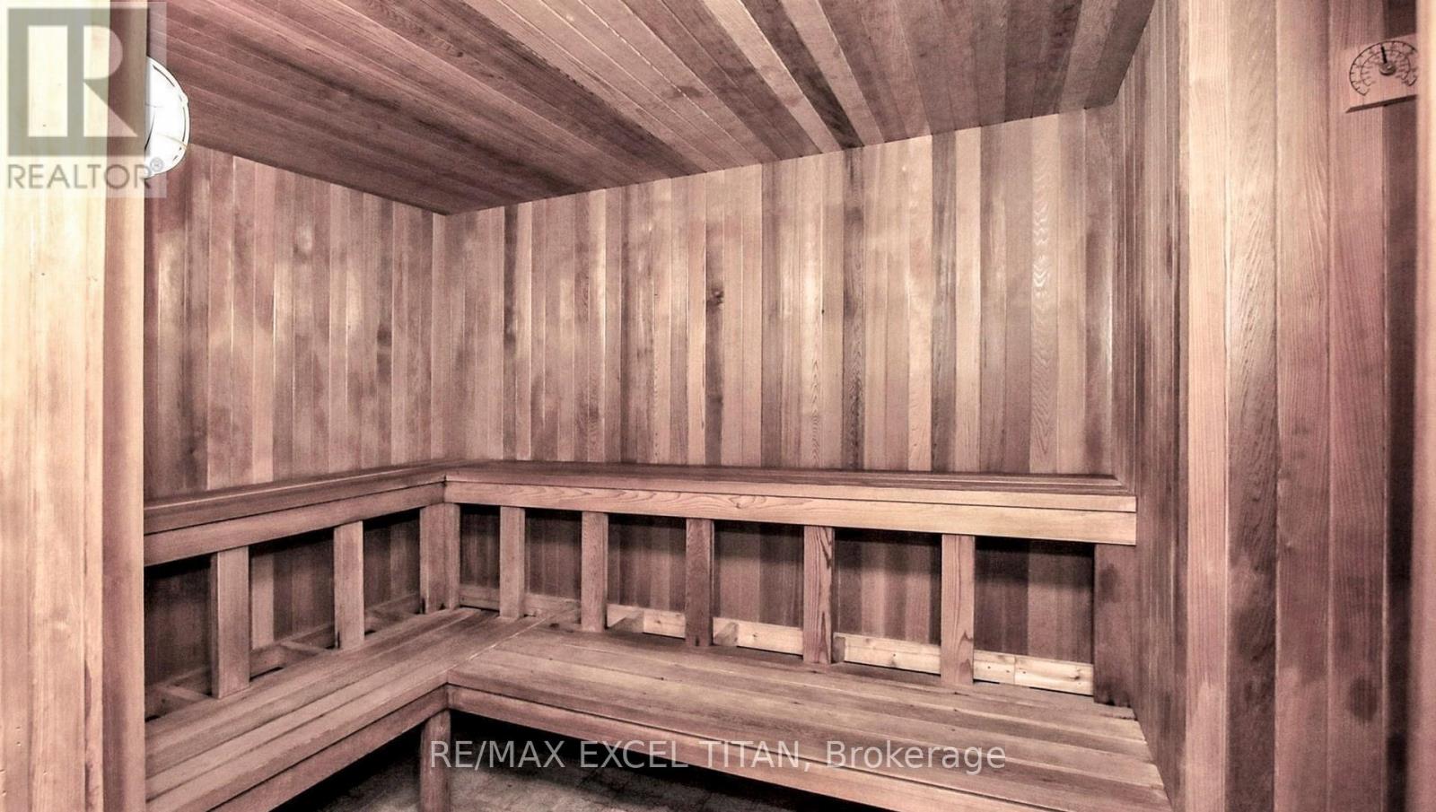 2006 - 19 Grand Trunk Crescent, Toronto, Ontario  M5J 3A3 - Photo 42 - C12562918