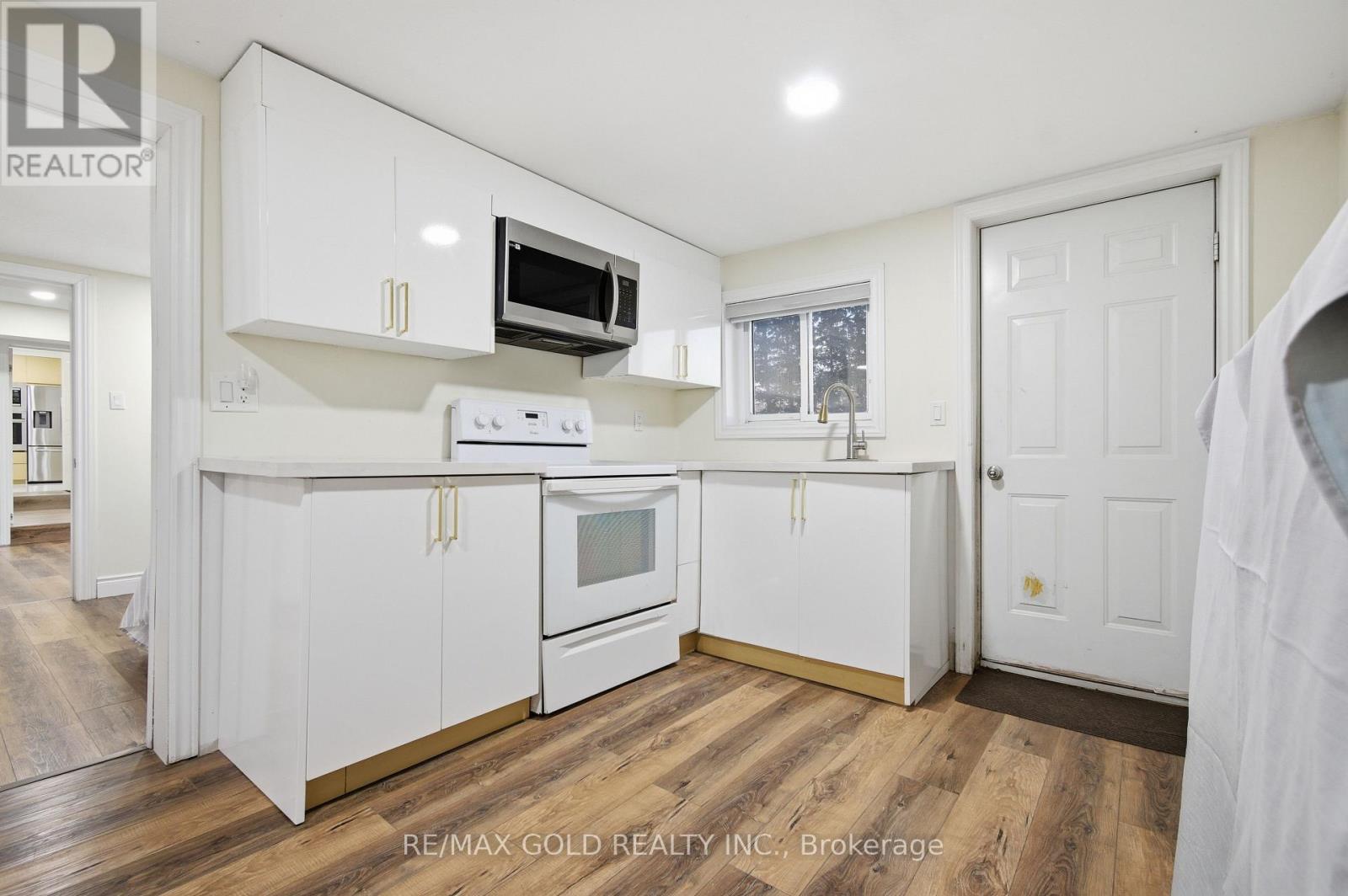 684 Talbot Road, Lakeshore, Ontario  N0R 1K0 - Photo 27 - X12564462