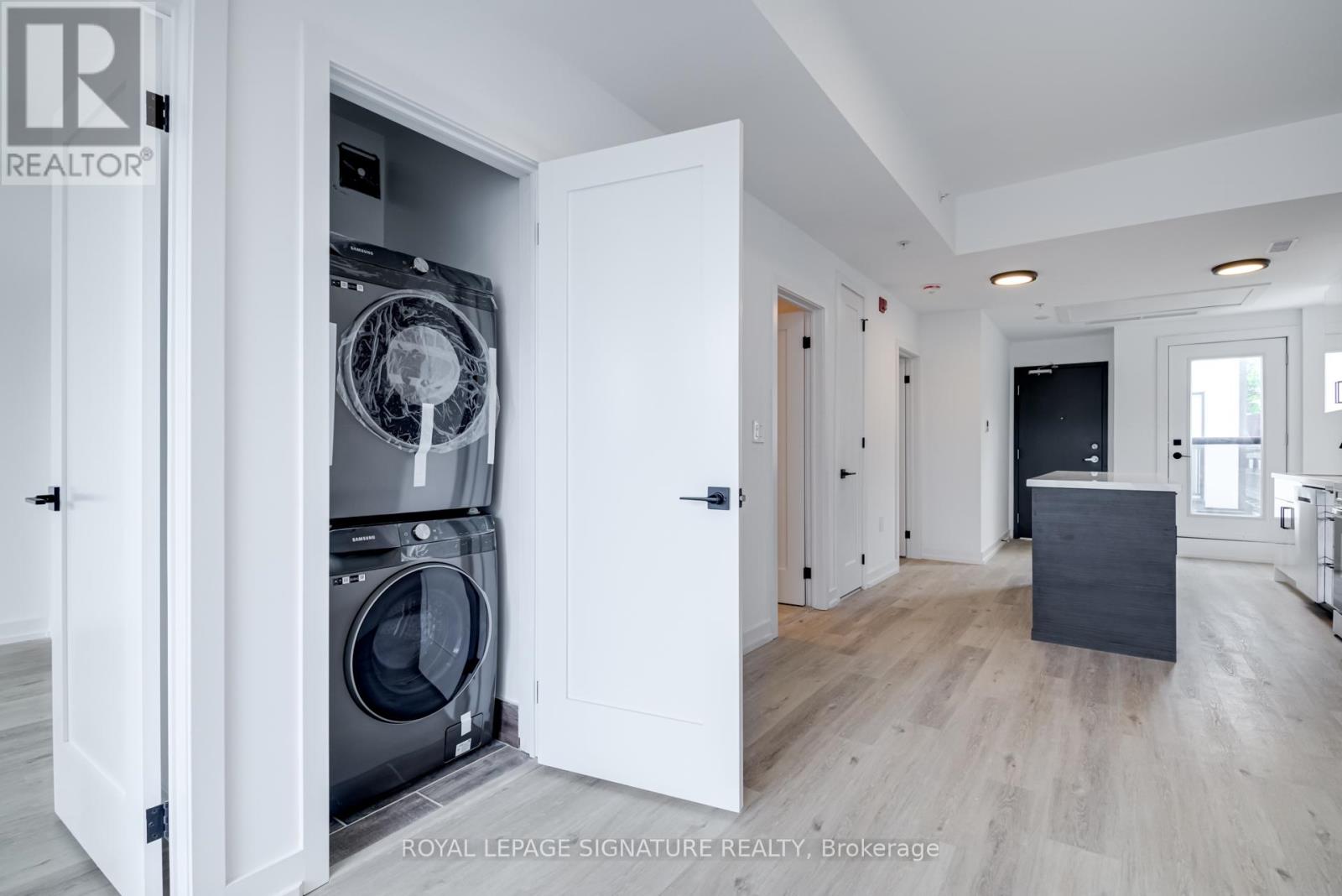 Ph7 - 3039 Dundas Street W, Toronto, Ontario  M6P 1Z5 - Photo 16 - W12564772