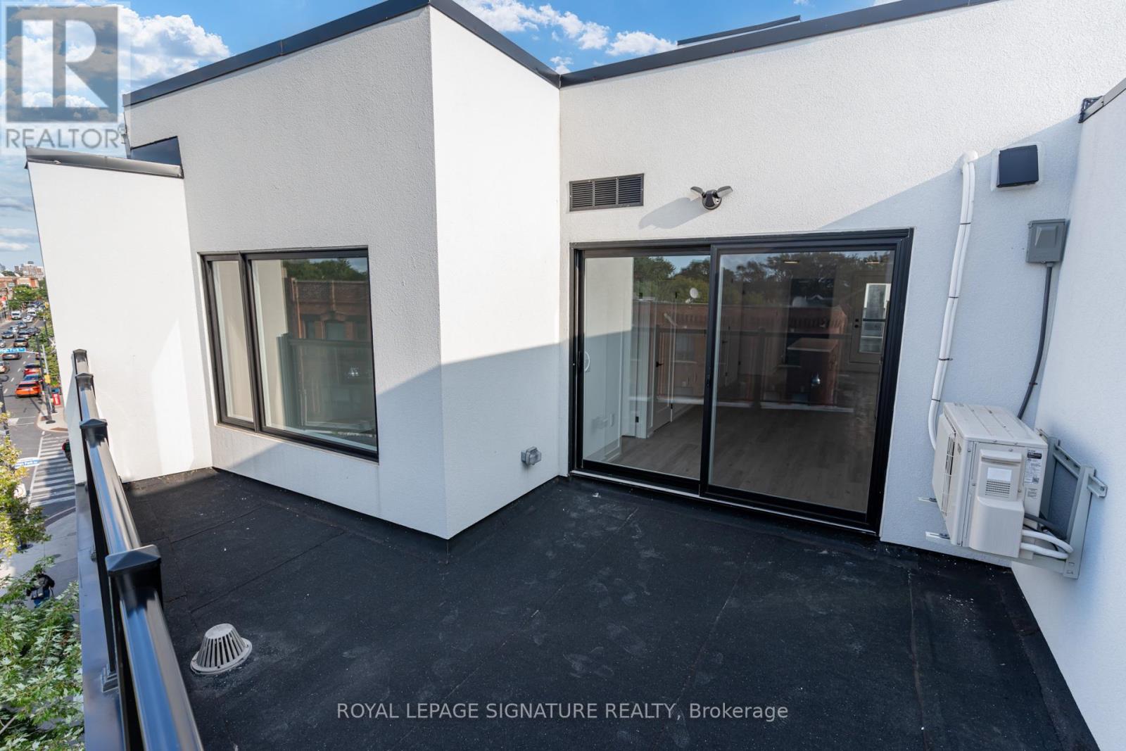 Ph7 - 3039 Dundas Street W, Toronto, Ontario  M6P 1Z5 - Photo 6 - W12564772