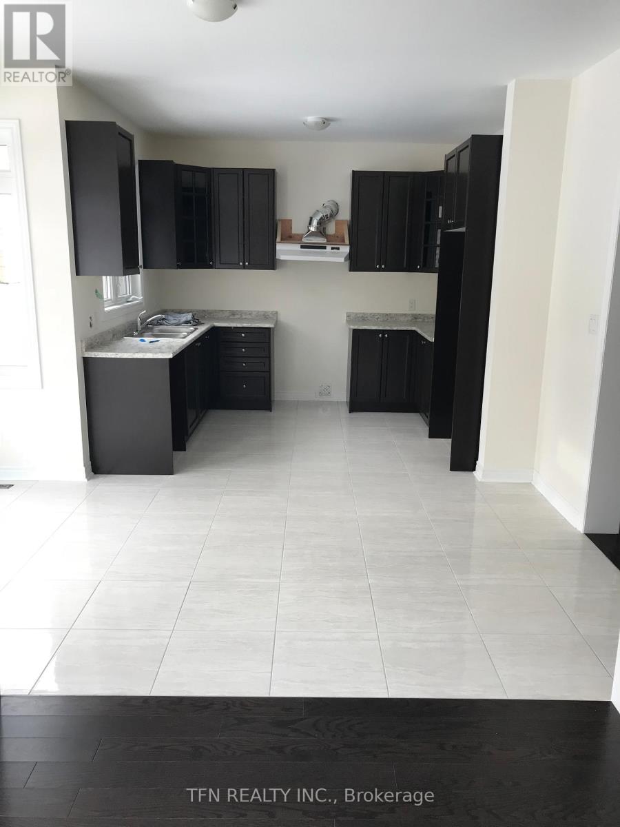 Upper - 14 Peony Street, Brampton, Ontario  L6R 3Z3 - Photo 6 - W12564778