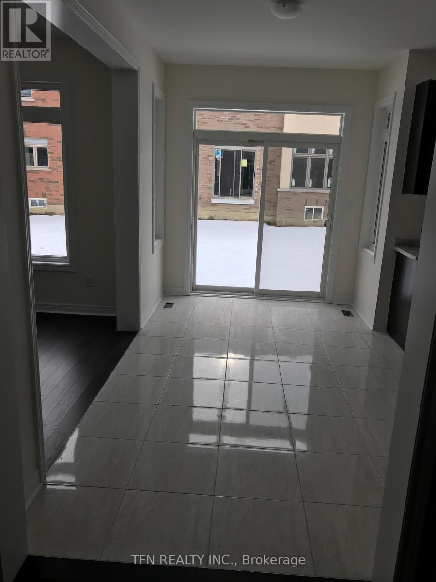 Upper - 14 Peony Street, Brampton, Ontario  L6R 3Z3 - Photo 7 - W12564778