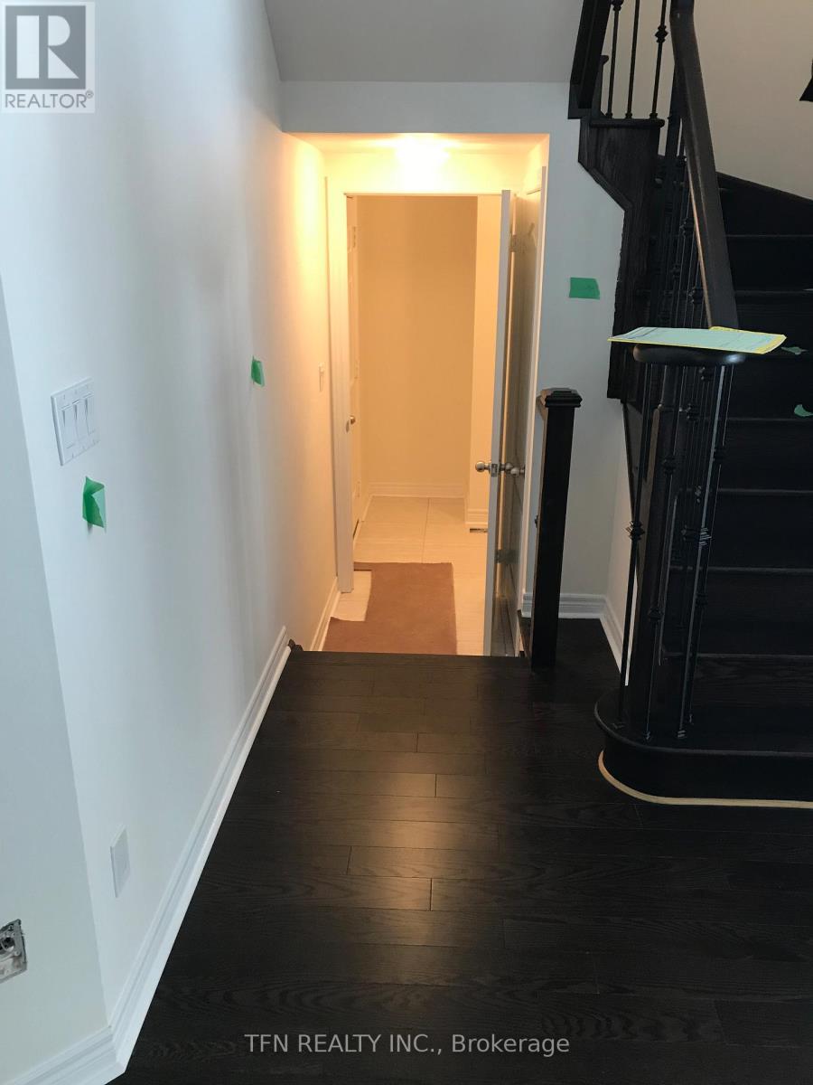 Upper - 14 Peony Street, Brampton, Ontario  L6R 3Z3 - Photo 8 - W12564778