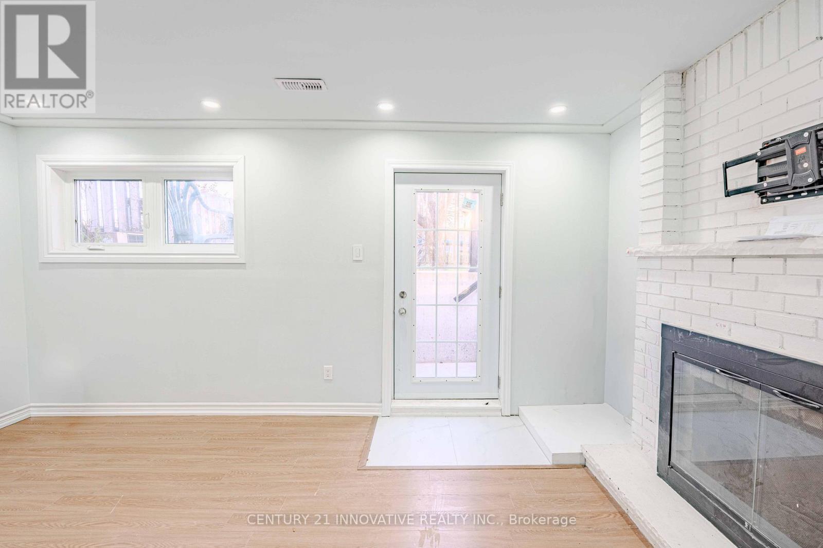 Bsmt - 56 Foxacre Row, Brampton, Ontario  L6V 3P5 - Photo 2 - W12564788