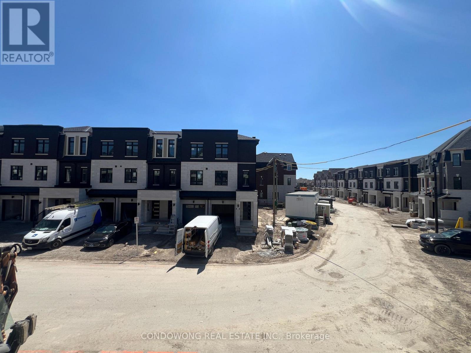 5951 Saigon Street, Mississauga, Ontario  L5V 0E9 - Photo 19 - W12564796