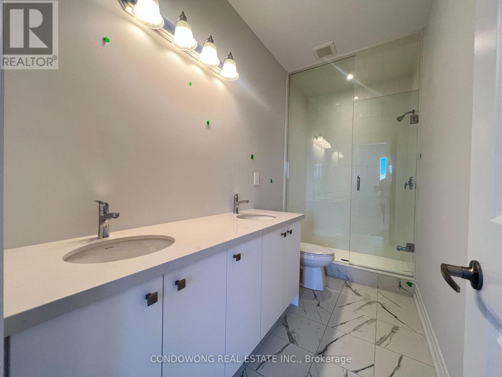 5951 Saigon Street, Mississauga, Ontario  L5V 0E9 - Photo 23 - W12564796