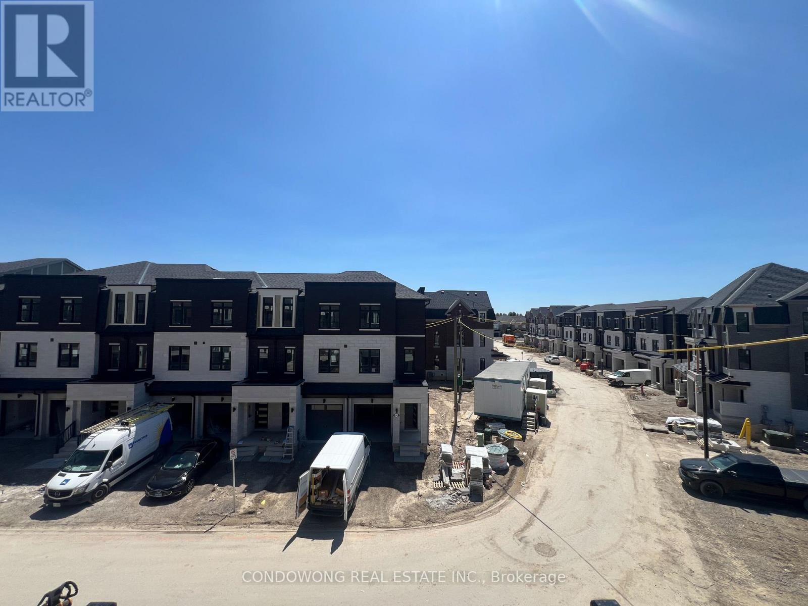 5951 Saigon Street, Mississauga, Ontario  L5V 0E9 - Photo 29 - W12564796