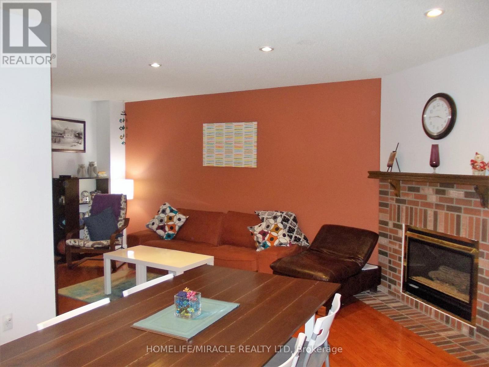 Upper Level - 101 Bighorn Crescent, Brampton, Ontario  L6R 1G2 - Photo 2 - W12564802