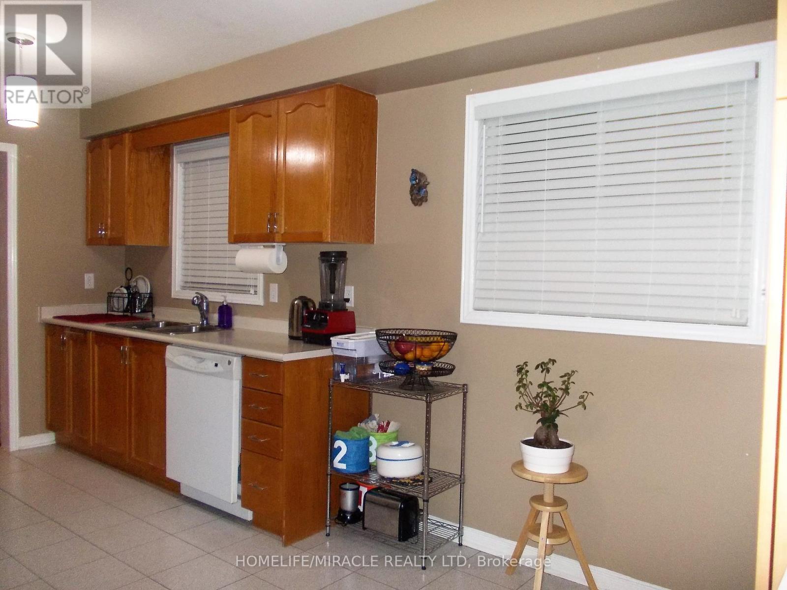 Upper Level - 101 Bighorn Crescent, Brampton, Ontario  L6R 1G2 - Photo 6 - W12564802