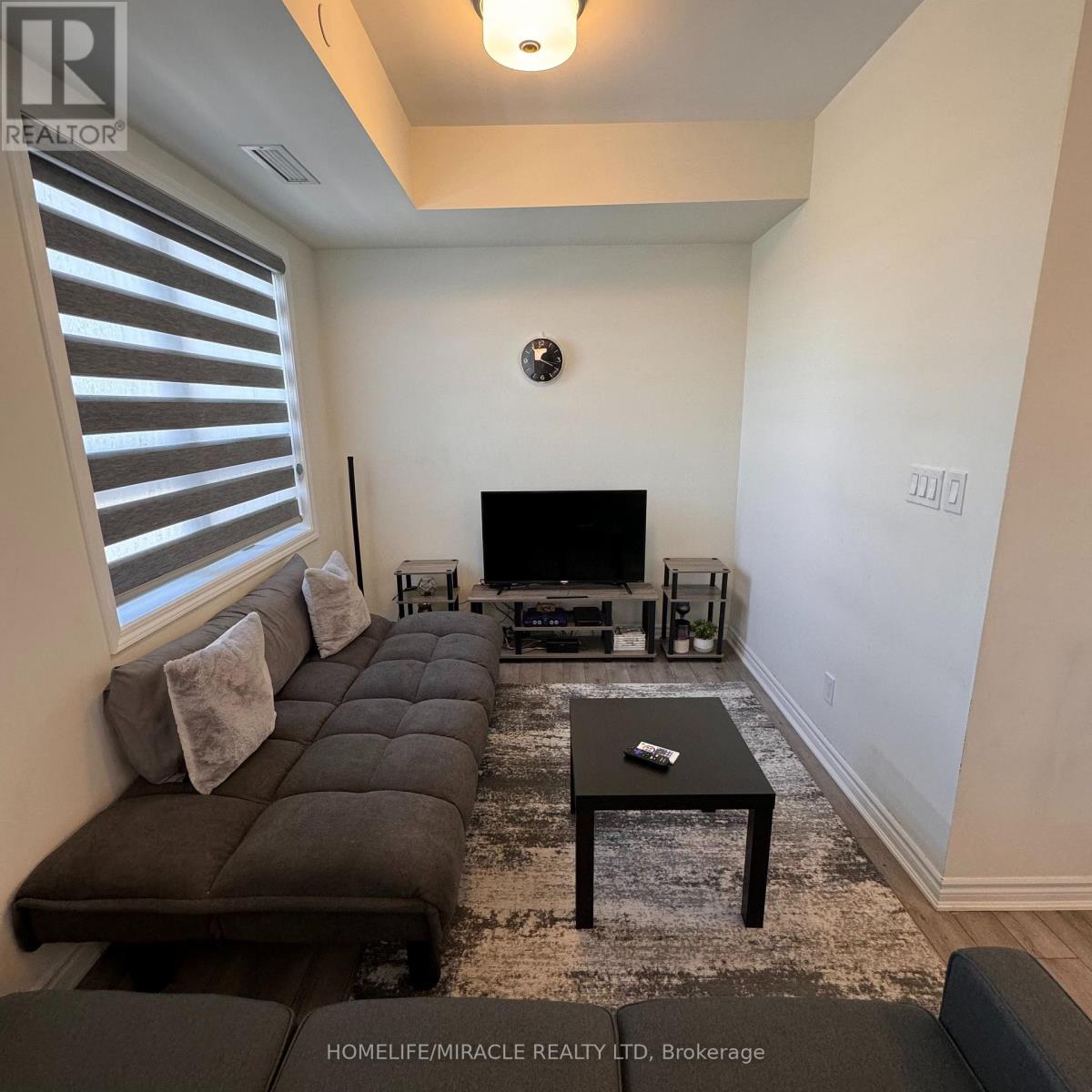 508 - 200 Largerfeld Drive, Brampton, Ontario  L7A 5G5 - Photo 9 - W12564806