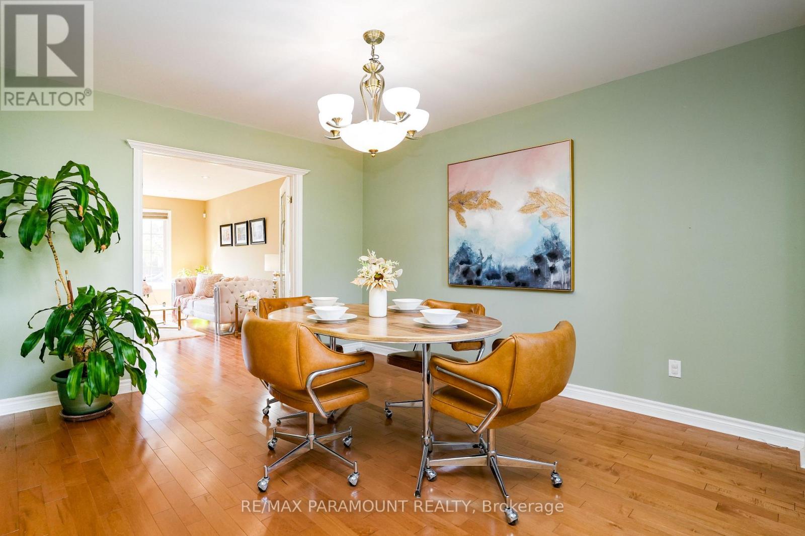 70 Dawnridge Trail, Brampton, Ontario  L6Z 2A2 - Photo 10 - W12564838