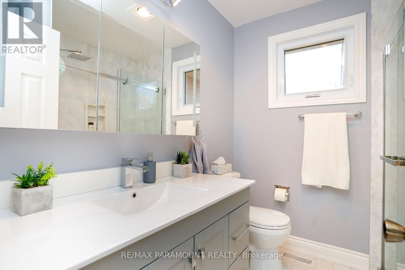 70 Dawnridge Trail, Brampton, Ontario  L6Z 2A2 - Photo 24 - W12564838