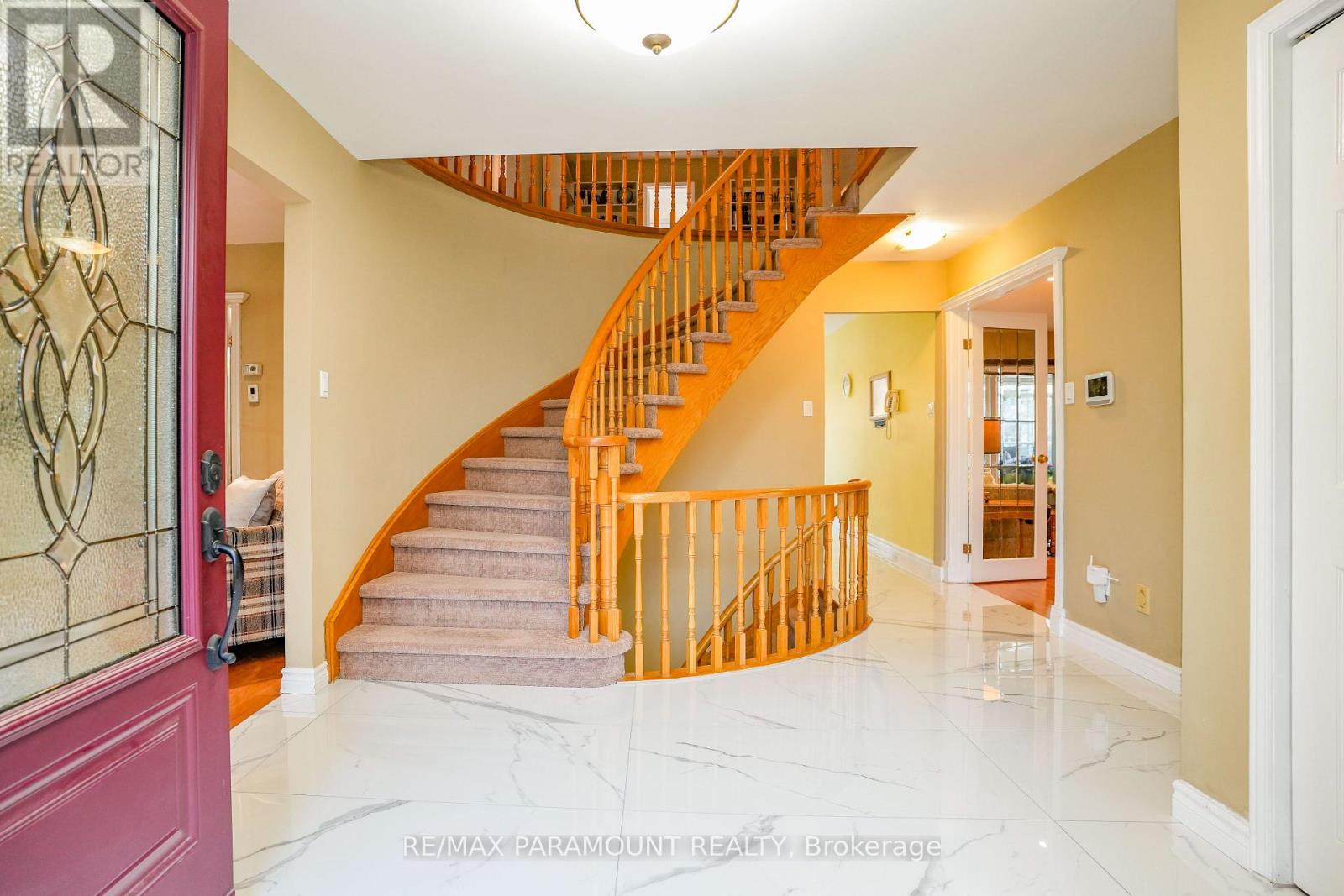 70 Dawnridge Trail, Brampton, Ontario  L6Z 2A2 - Photo 5 - W12564838