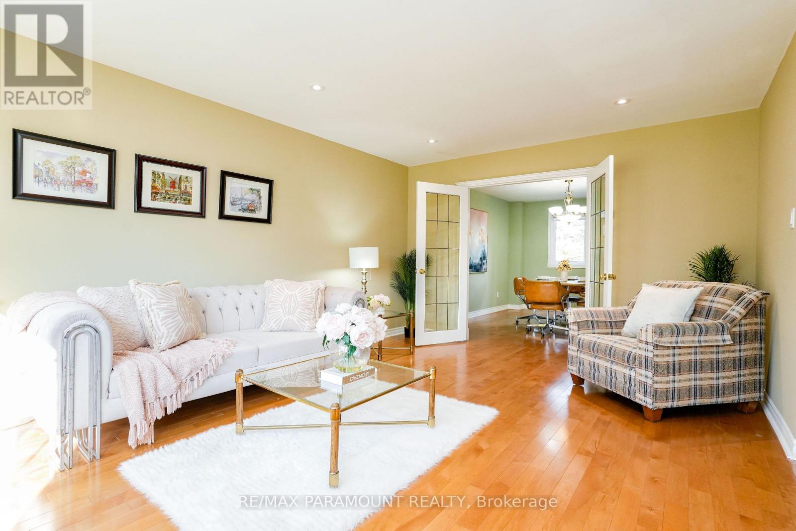 70 Dawnridge Trail, Brampton, Ontario  L6Z 2A2 - Photo 8 - W12564838