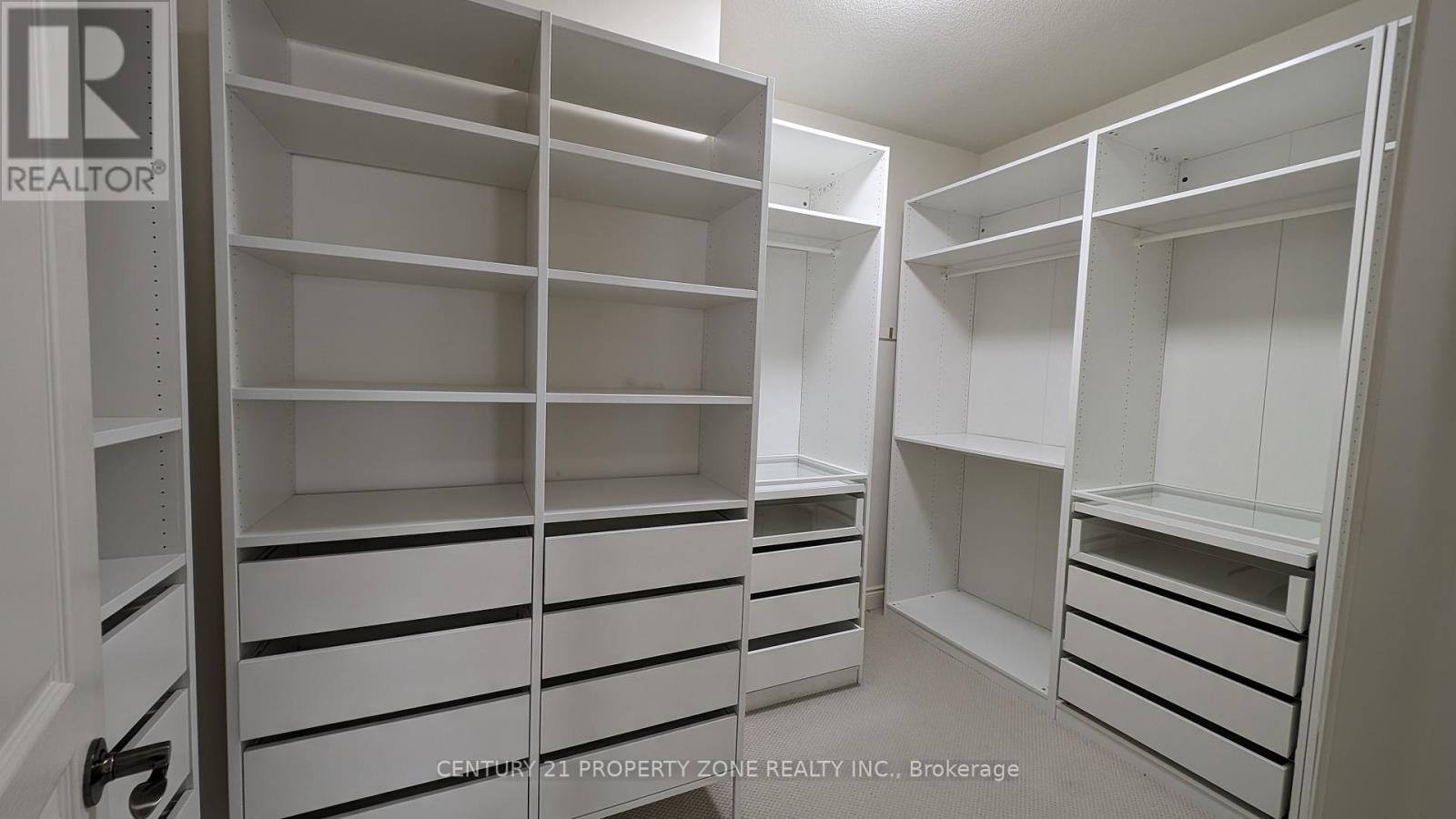 Upper - 10 Goderich Drive, Brampton, Ontario  L7A 5A7 - Photo 17 - W12564840