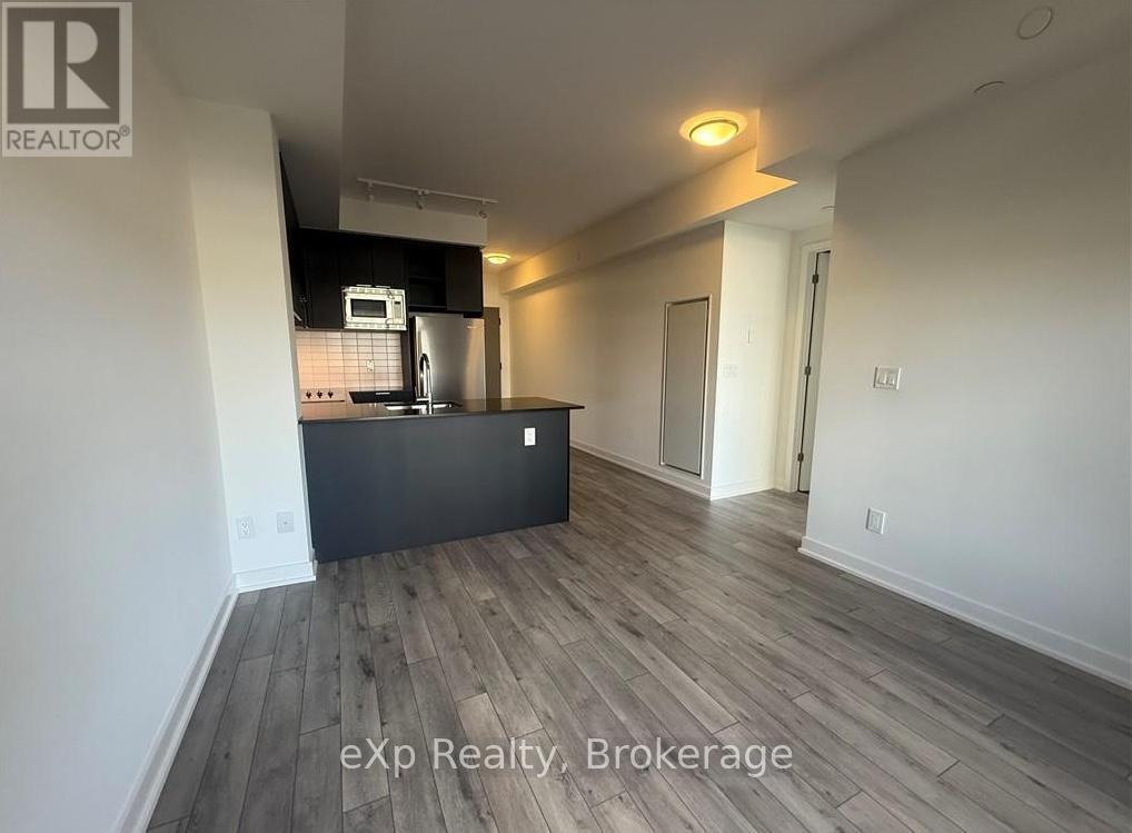 305 - 3079 Trafalgar Road, Oakville (Jm Joshua Meadows), Ontario  L6H 8C5 - Photo 4 - W12564864