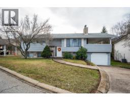 1937 RIVERSIDE Crescent, castlegar, British Columbia