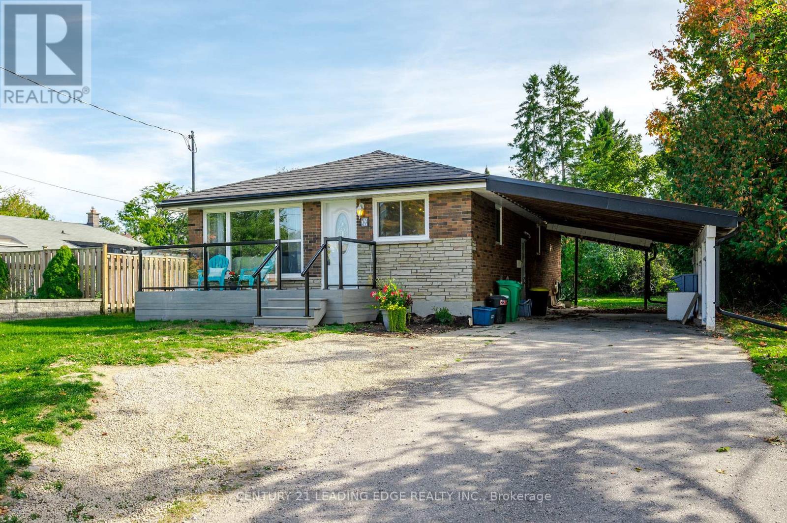 UPPER - 18 DALEVIEW AVENUE, Peterborough, Ontario