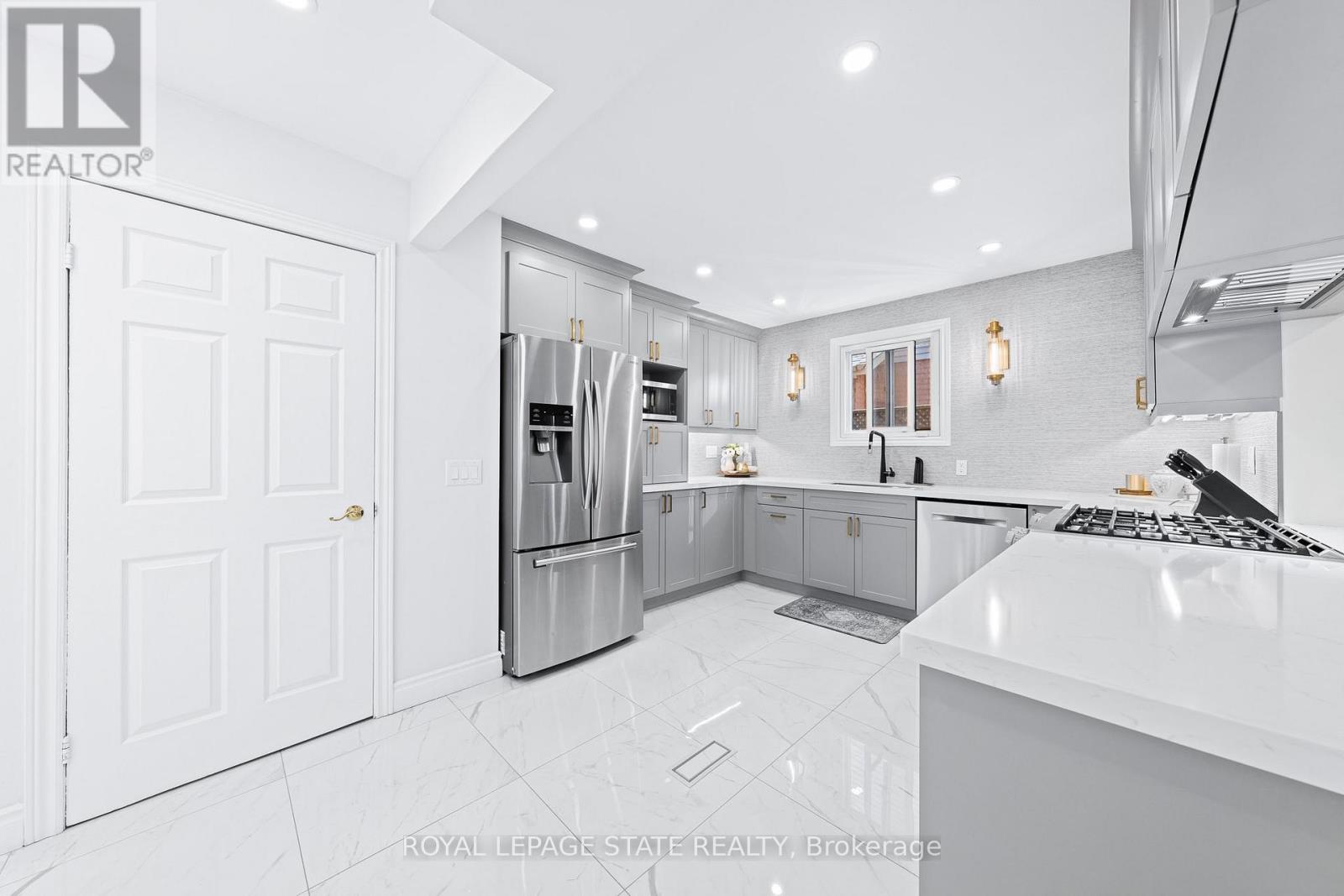 46 Novoco Drive, Hamilton, Ontario  L9C 7E8 - Photo 19 - X12564816