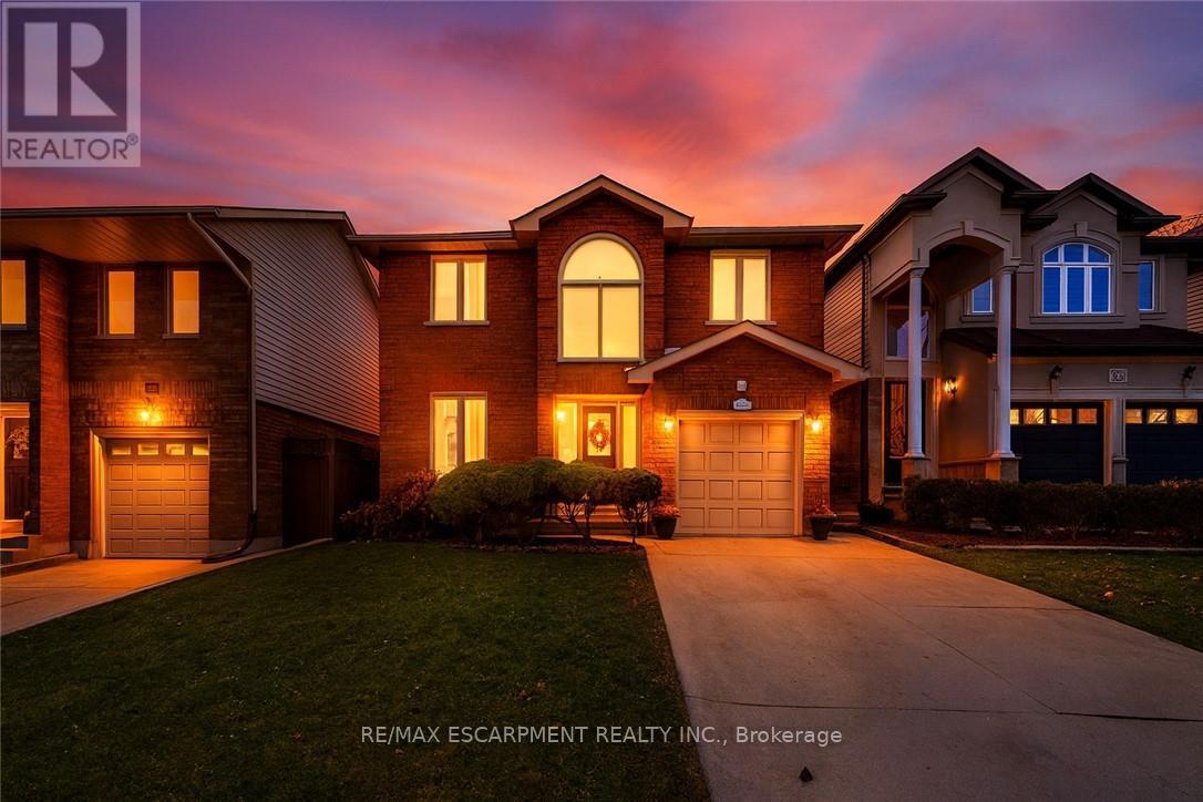 113 GREENSHIRE DRIVE, Hamilton, Ontario