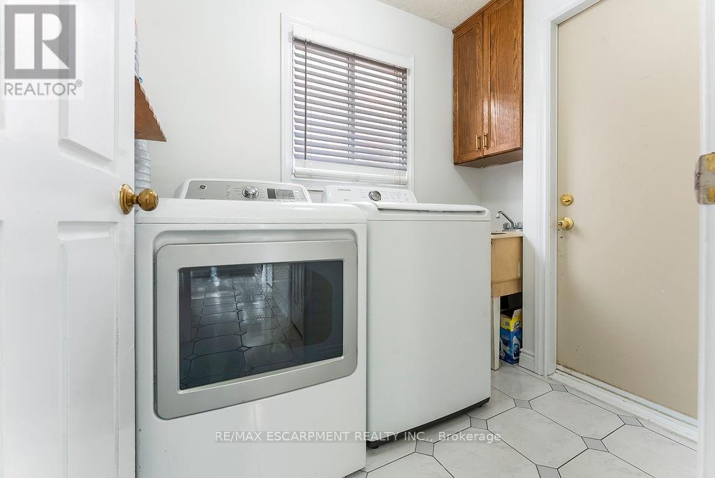 113 Greenshire Drive, Hamilton, Ontario  L9C 7G5 - Photo 23 - X12564834