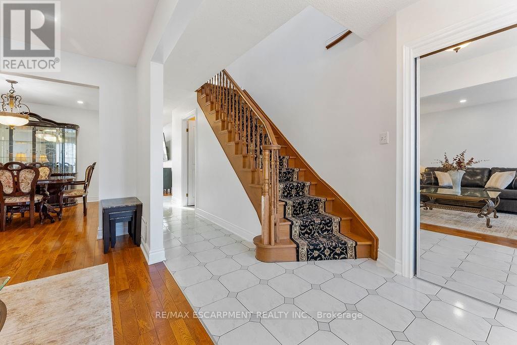 113 Greenshire Drive, Hamilton, Ontario  L9C 7G5 - Photo 25 - X12564834