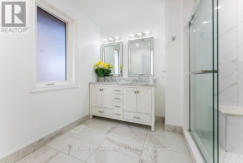 113 Greenshire Drive, Hamilton, Ontario  L9C 7G5 - Photo 27 - X12564834