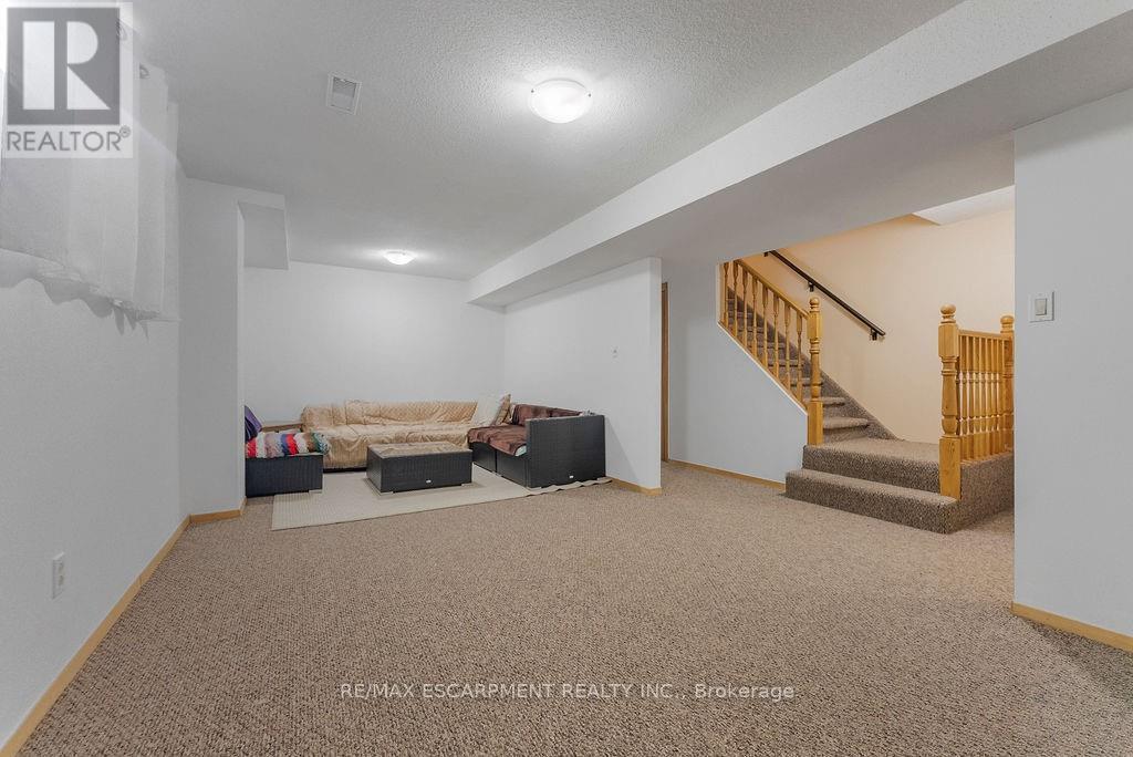 113 Greenshire Drive, Hamilton, Ontario  L9C 7G5 - Photo 35 - X12564834