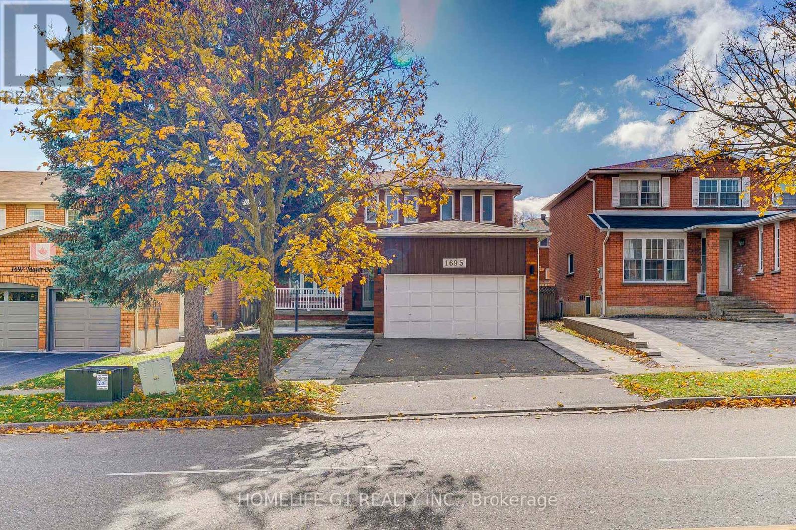 1695 MAJOR OAKS ROAD, Pickering, Ontario