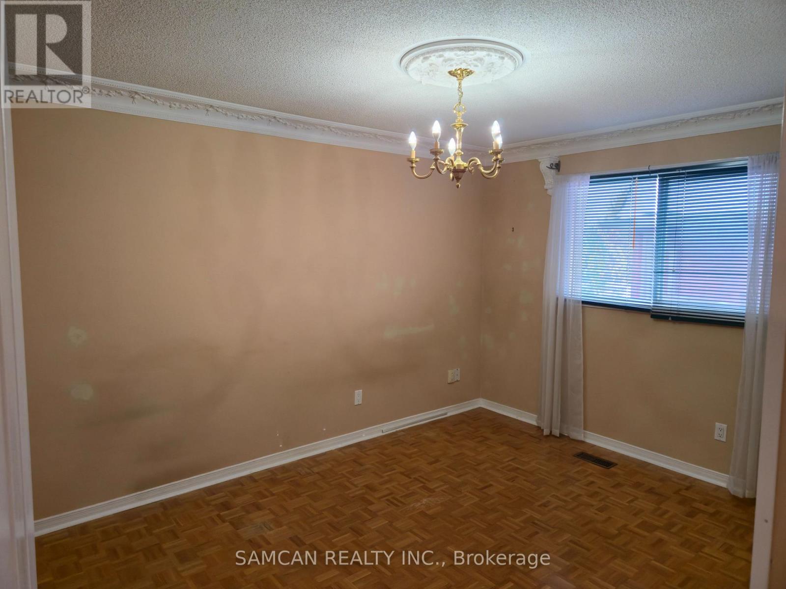 2 - 2470 Wynten Way, Oakville (Cv Clearview), Ontario  L6J 7K8 - Photo 11 - W12547598