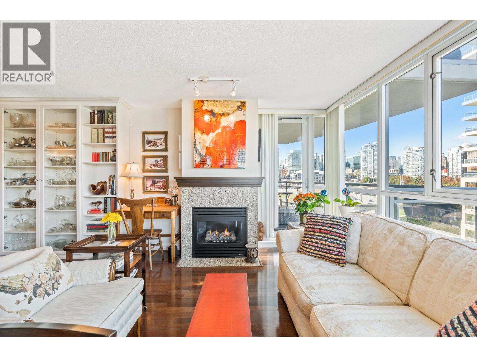 701 120 Milross Avenue, Vancouver, British Columbia  V6A 4K7 - Photo 3 - R3069165