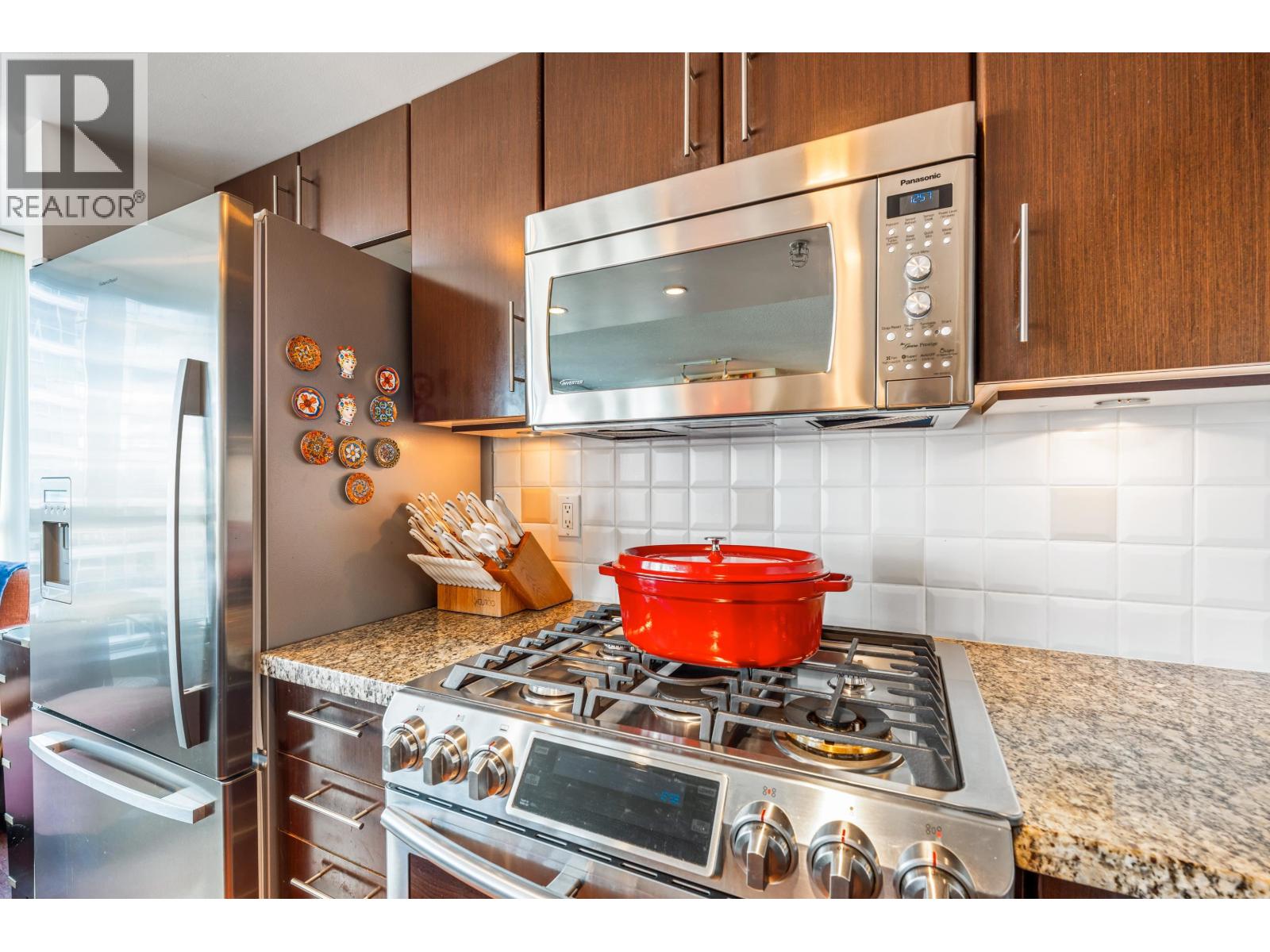 701 120 Milross Avenue, Vancouver, British Columbia  V6A 4K7 - Photo 8 - R3069165