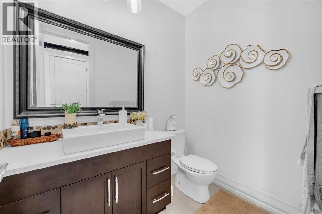 56 Rockyvale Green Nw, Calgary, Alberta  T3G 0E3 - Photo 5 - A2252065