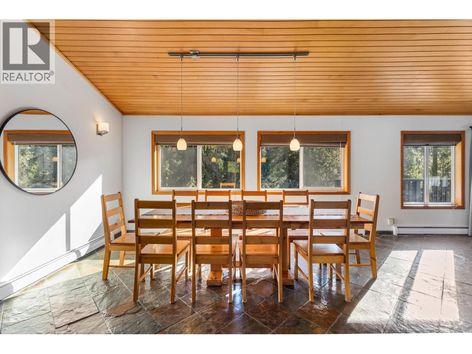 9548 Emerald Drive, Whistler, British Columbia  V8E 0G5 - Photo 14 - R3060288