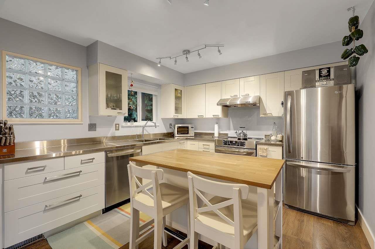 11265 133a Street, Surrey, British Columbia  V3R 2Y8 - Photo 11 - R3067707