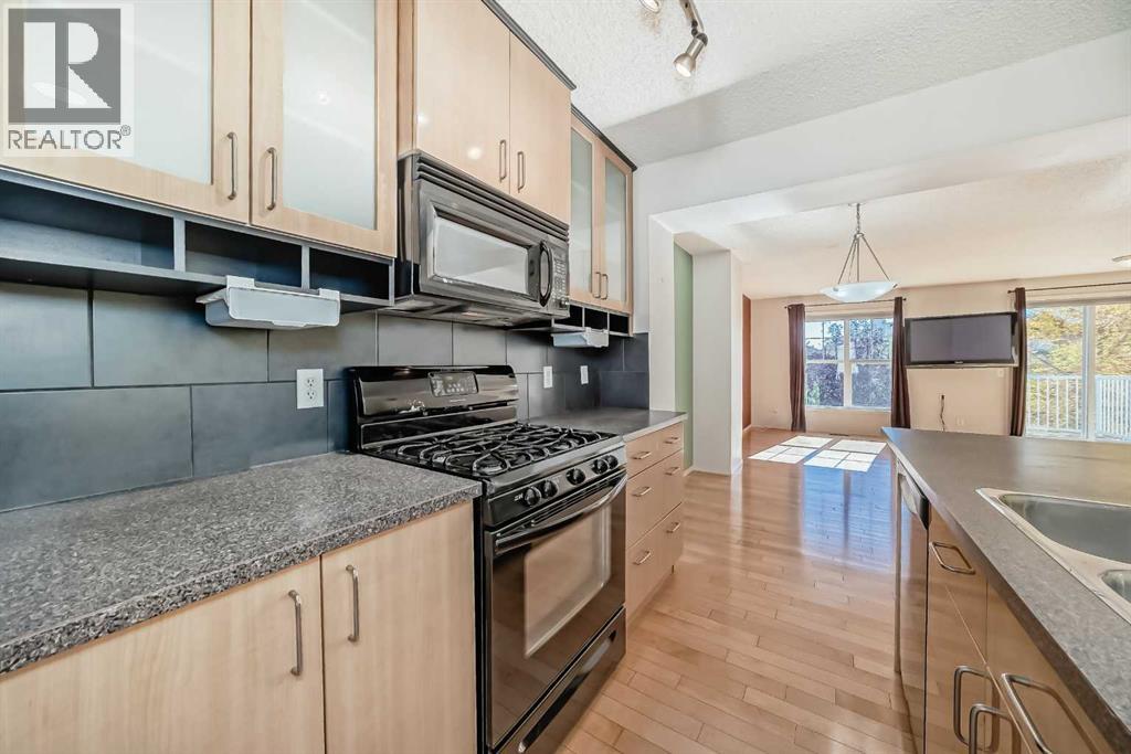 63 Toscana Gardens Nw, Calgary, Alberta  T3L 3C2 - Photo 11 - A2262533