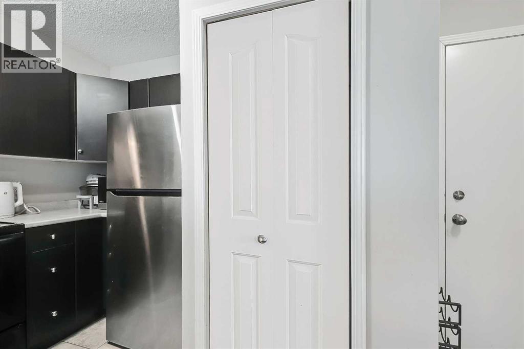 1807, 1053 10 Street Sw, Calgary, Alberta  T2R 1S6 - Photo 7 - A2271449