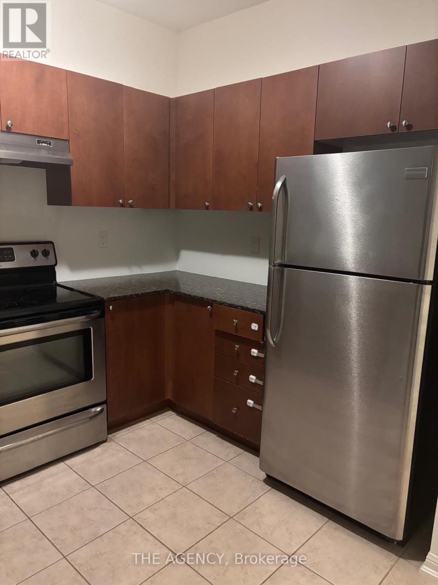 3 Berkshire Avenue, Wasaga Beach, Ontario  L9Z 0G3 - Photo 2 - S12564862