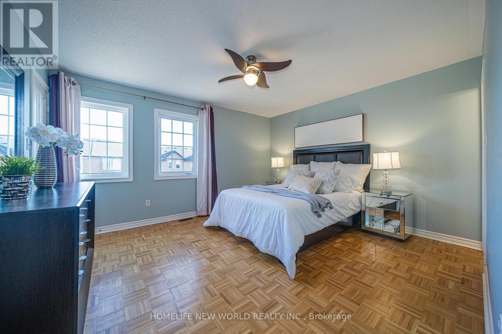 60 Bloomgate Crescent, Richmond Hill, Ontario  L4E 4E2 - Photo 10 - N12561216