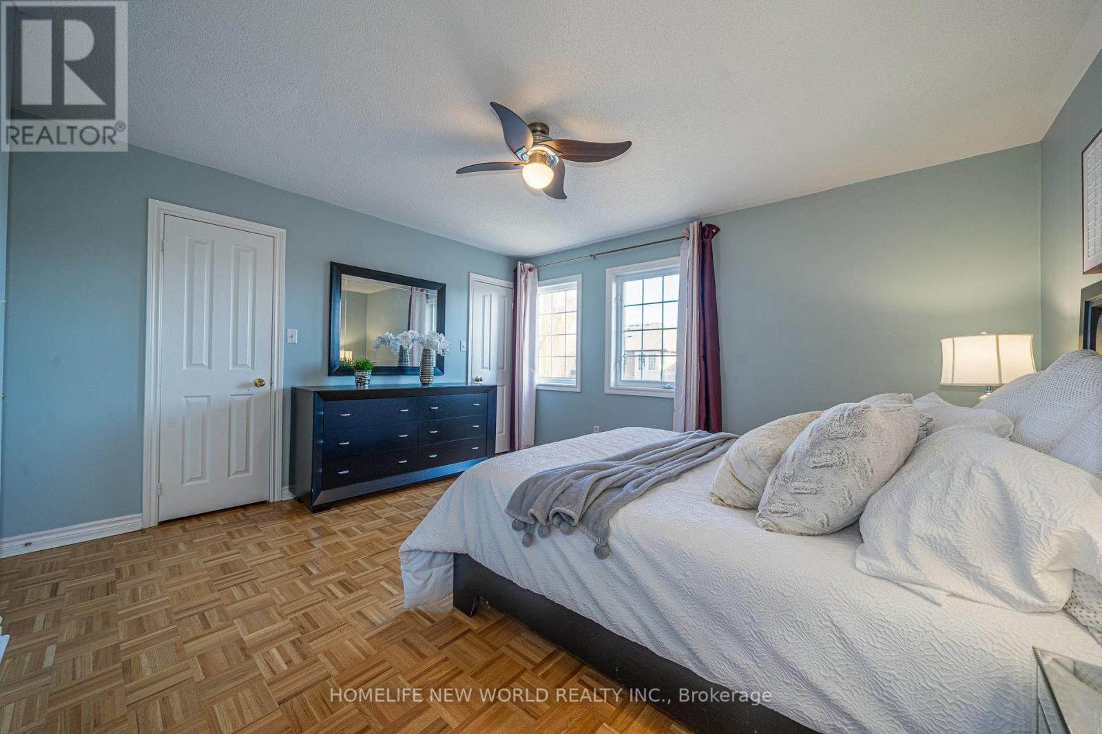 60 Bloomgate Crescent, Richmond Hill, Ontario  L4E 4E2 - Photo 11 - N12561216