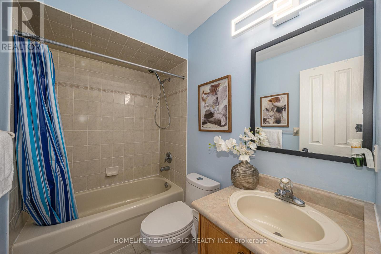 60 Bloomgate Crescent, Richmond Hill, Ontario  L4E 4E2 - Photo 12 - N12561216