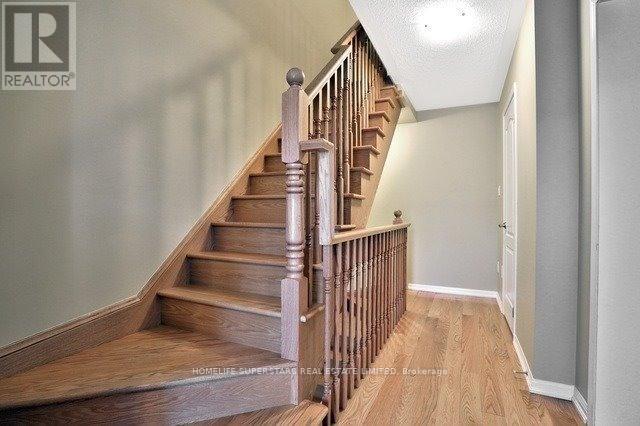 369 Cavanagh Lane, Milton, Ontario  L9T 8J9 - Photo 3 - W12564844