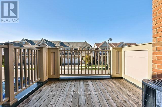 369 Cavanagh Lane, Milton, Ontario  L9T 8J9 - Photo 6 - W12564844