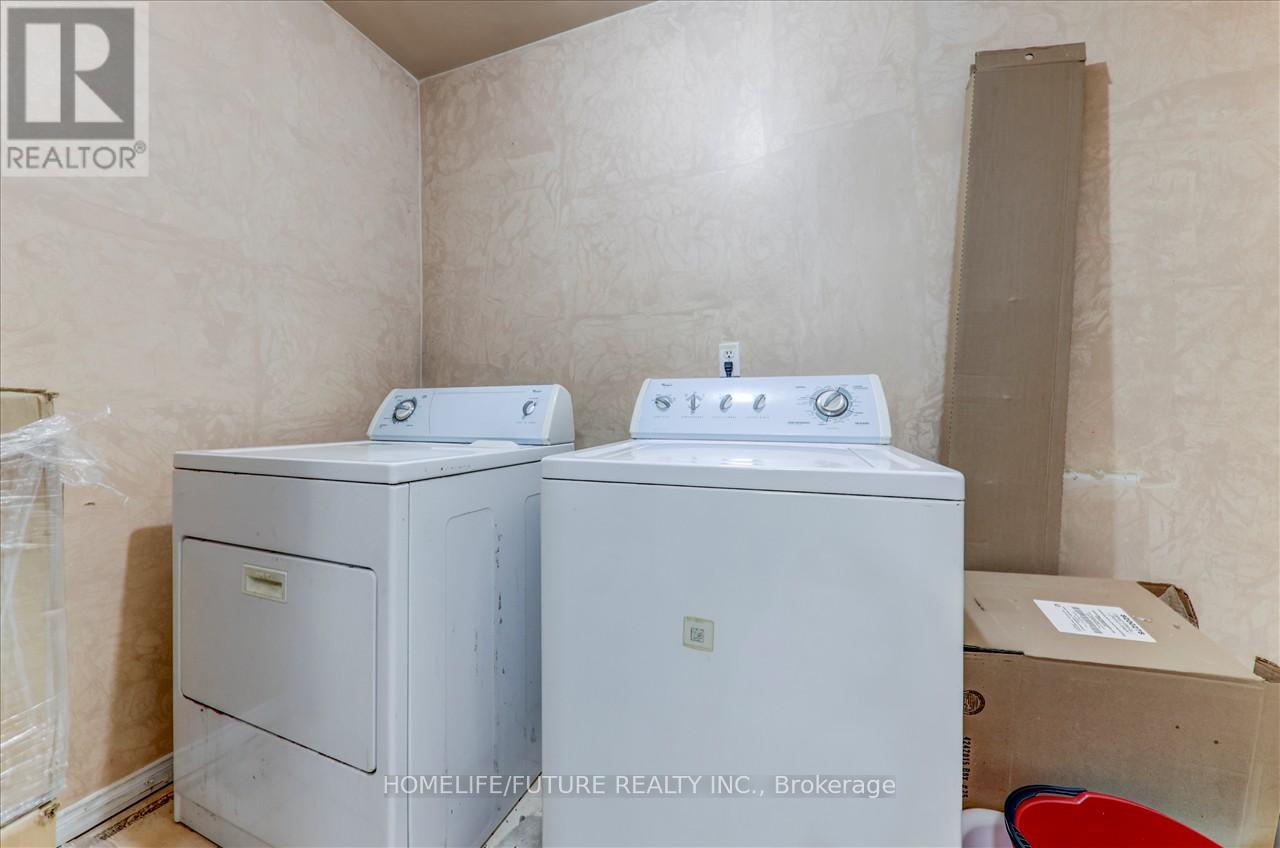 69 Heatherdale Drive, Brampton, Ontario  L7A 2H4 - Photo 17 - W12564854