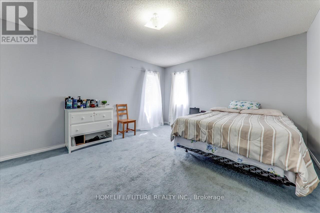 69 Heatherdale Drive, Brampton, Ontario  L7A 2H4 - Photo 23 - W12564854