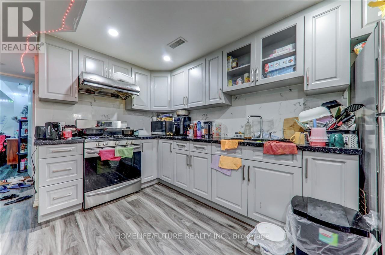 69 Heatherdale Drive, Brampton, Ontario  L7A 2H4 - Photo 30 - W12564854