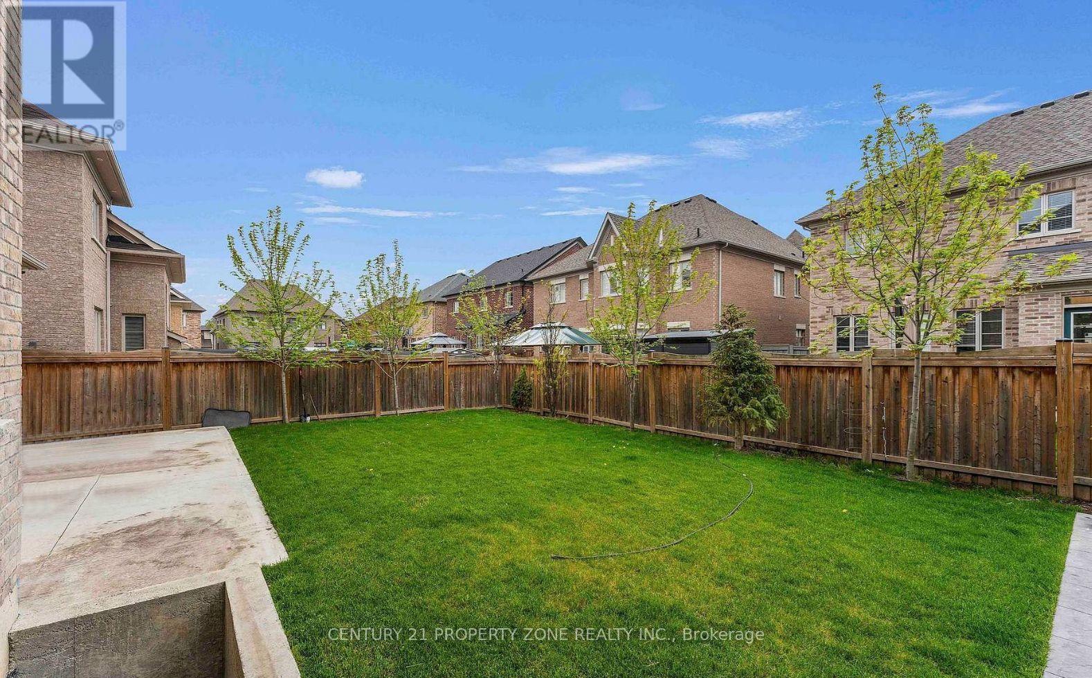 30 Sister Oreilly Road, Brampton, Ontario  L6P 4C6 - Photo 35 - W12564866