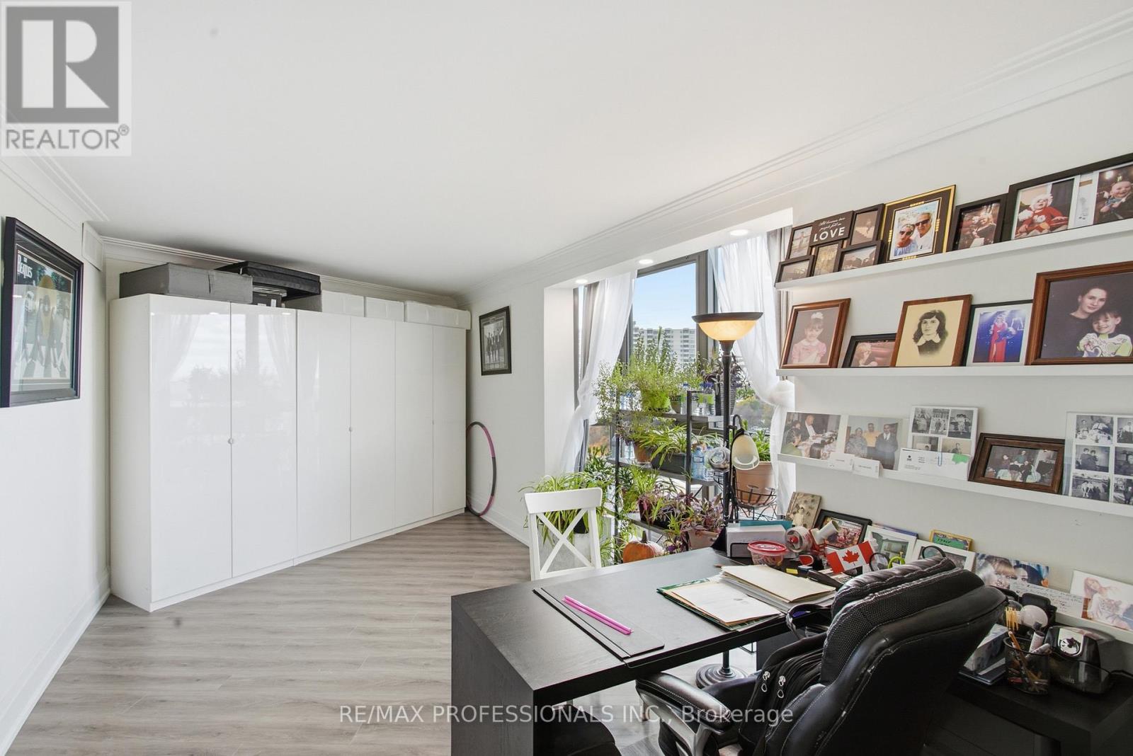 1410 - 2000 Islington Avenue, Toronto, Ontario M9P 3S7 - Photo 15 - W12552466