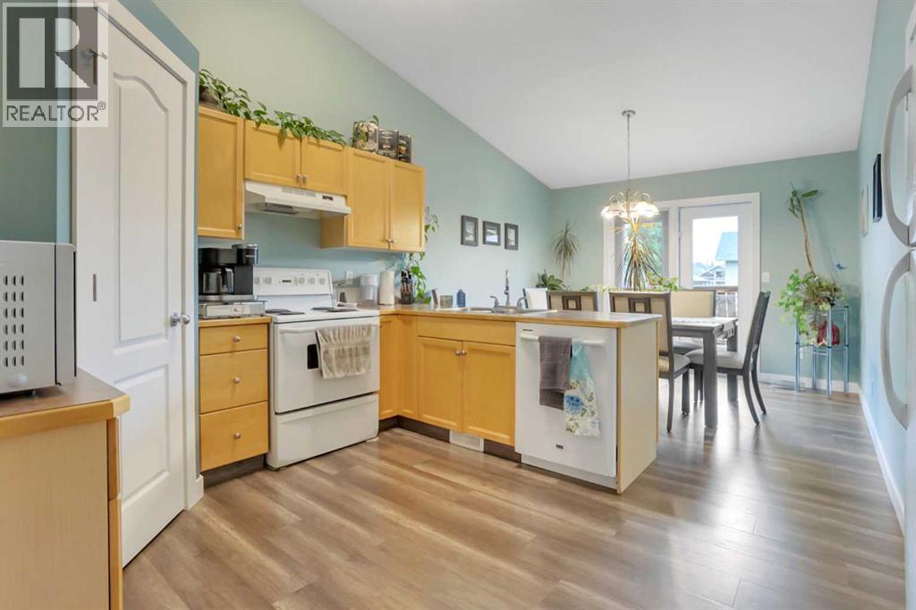 219 Lancaster Drive, Red Deer, Alberta  T4R 2R4 - Photo 4 - A2246634