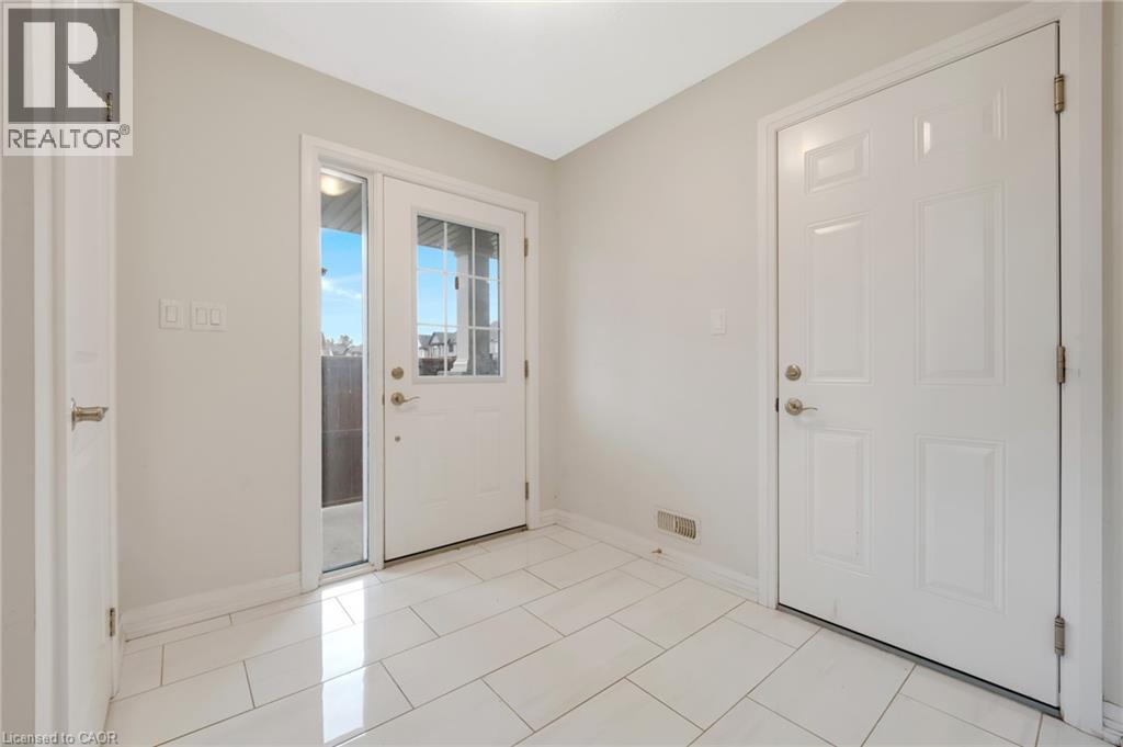 110 Ian Ormston Drive, Kitchener, Ontario N2P 0K3 - Photo 7 - 40789515